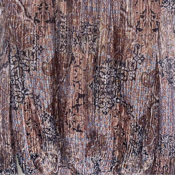 Joie Size Large Metallic Longsleeve High Neckline Top with Stretchy Waist - Picture 3 of 10